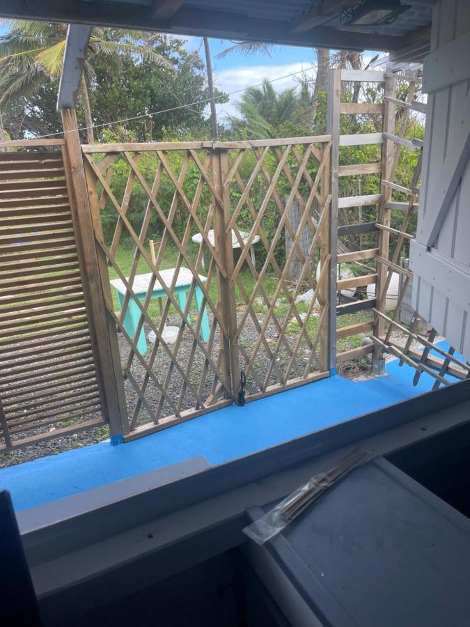Duo d’appartement séparé par un couloir situé au bord de la mer Le Moule Extérieur photo